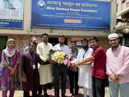 Serving Humanity, Seeking Allah